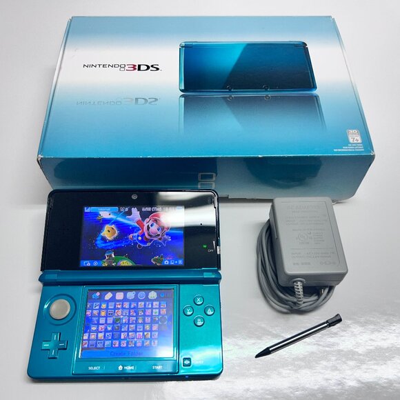 Nintendo Other - 3DS Bundle with LOTS of GAMES